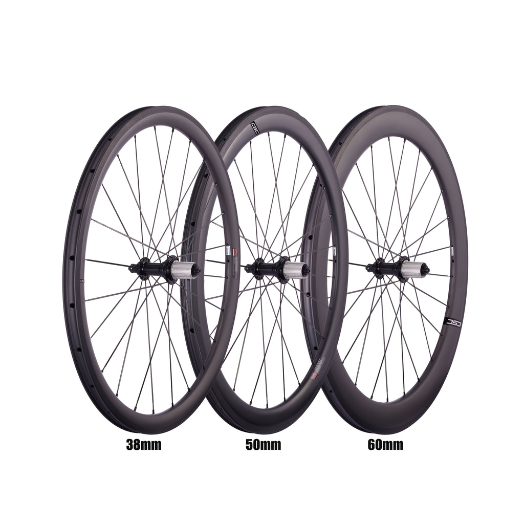 Inventaire Europe Roues de vélo de route en fibre de carbone Hooked CSC R13 moyeu Largeur 25mm Profil en U 38mm, 50mm, 60mm Clincher Tubeless jantes carbone pour freins à patins